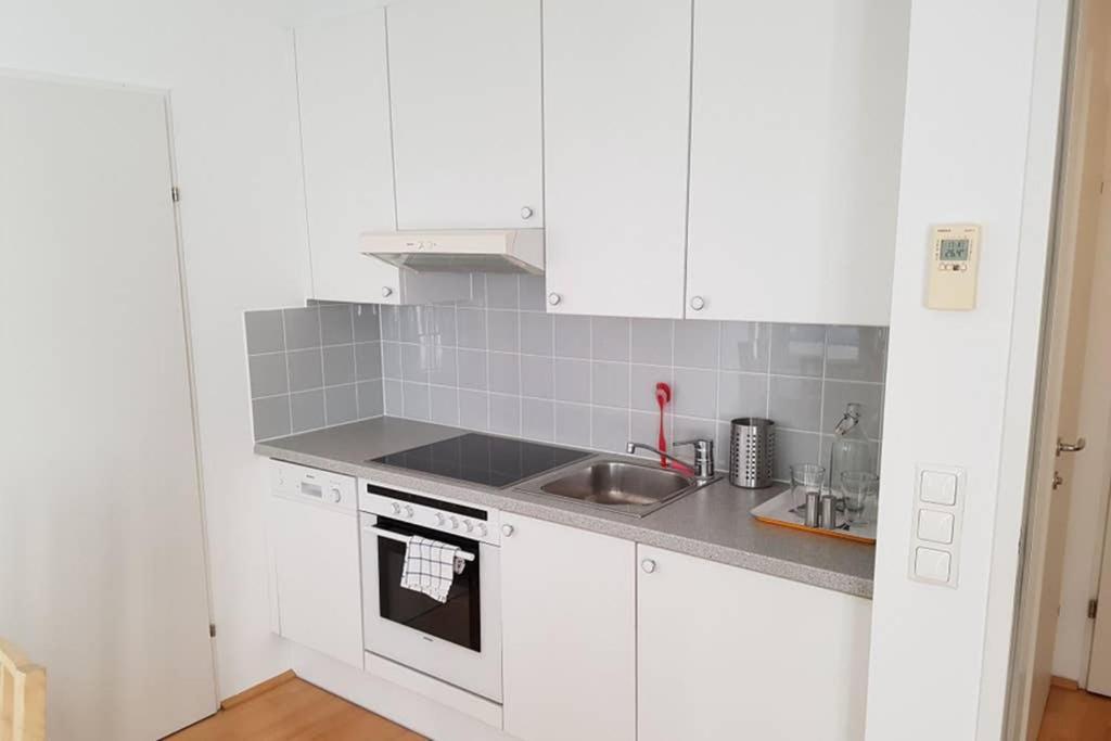 Bright Apartment In Hip & High Quality Neighborhood Вена Экстерьер фото