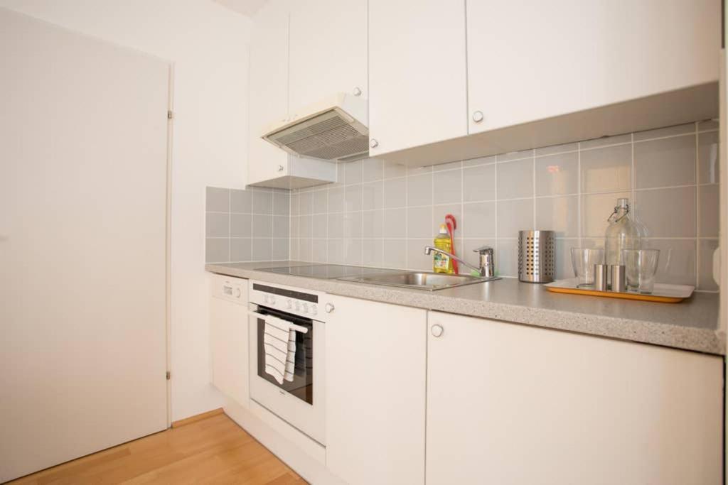Bright Apartment In Hip & High Quality Neighborhood Вена Экстерьер фото