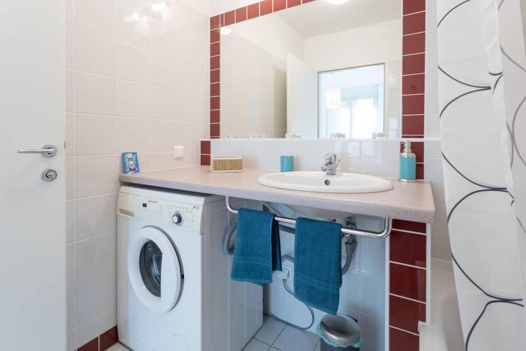 Bright Apartment In Hip & High Quality Neighborhood Вена Экстерьер фото